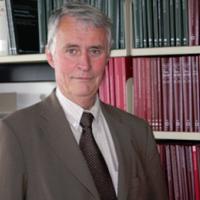 Porträt Prof. Dr. Thomas Vormbaum